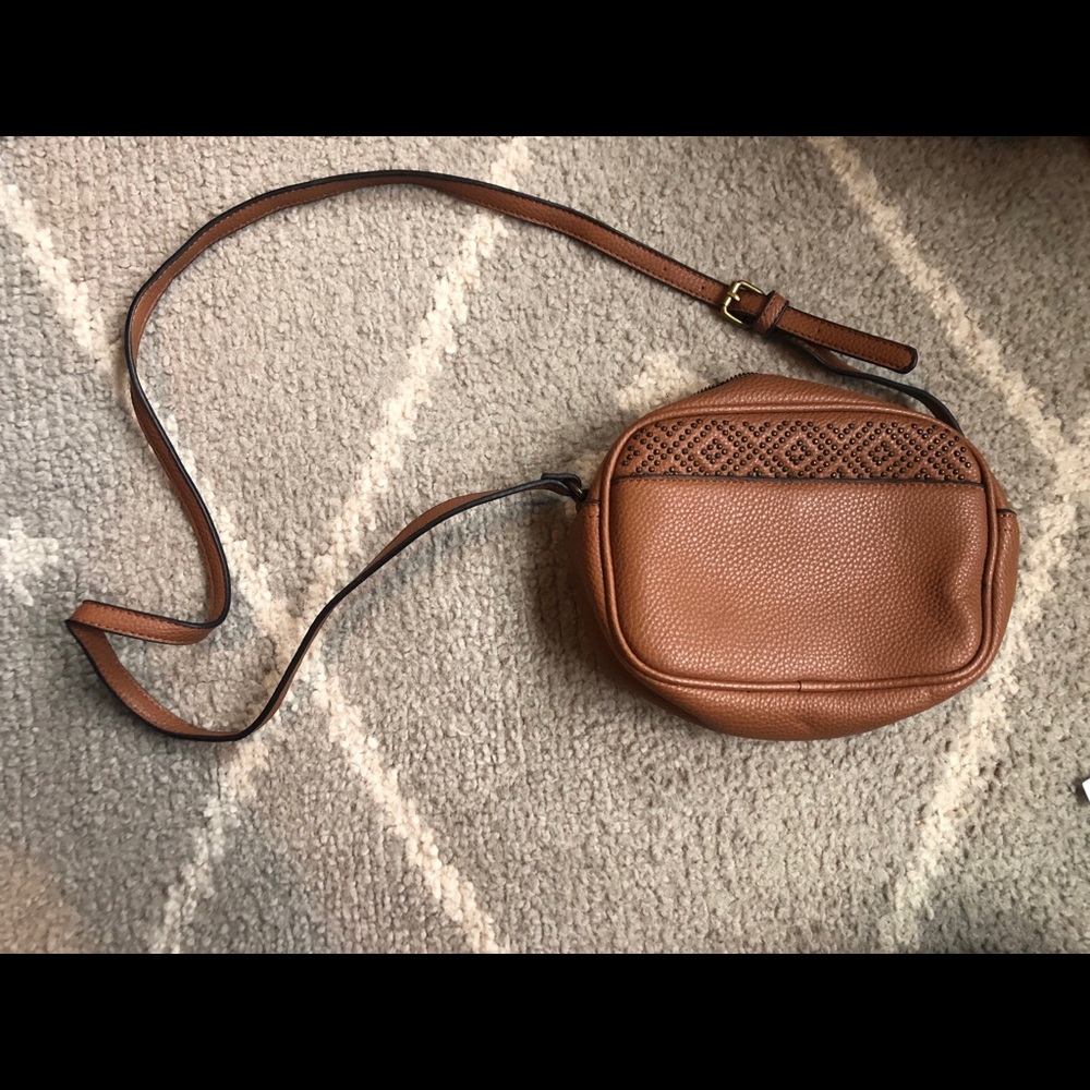 Leather Crossbody- GH Bass